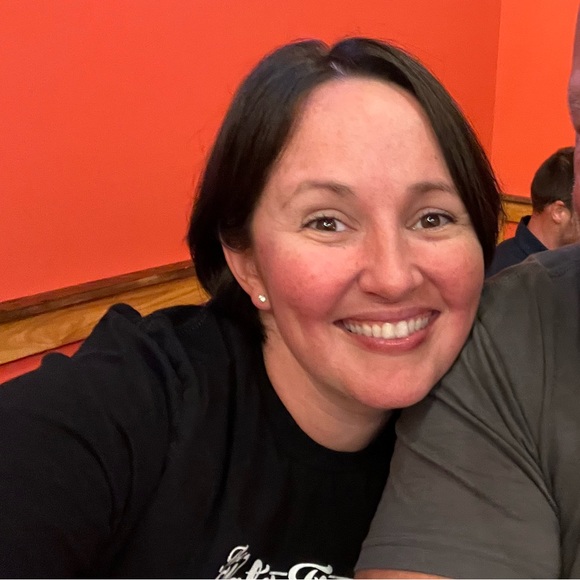 Meet your Posher, Kate - Picture 2 of 2